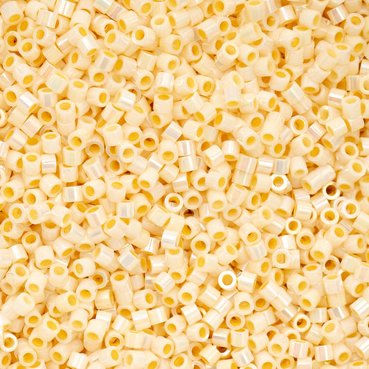 Cylin Bead - 11/0 - Cream AB (25g)