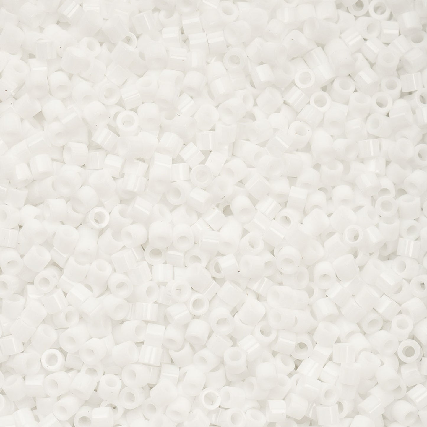 Cylin Bead - 11/0 - Chalk White (25g)