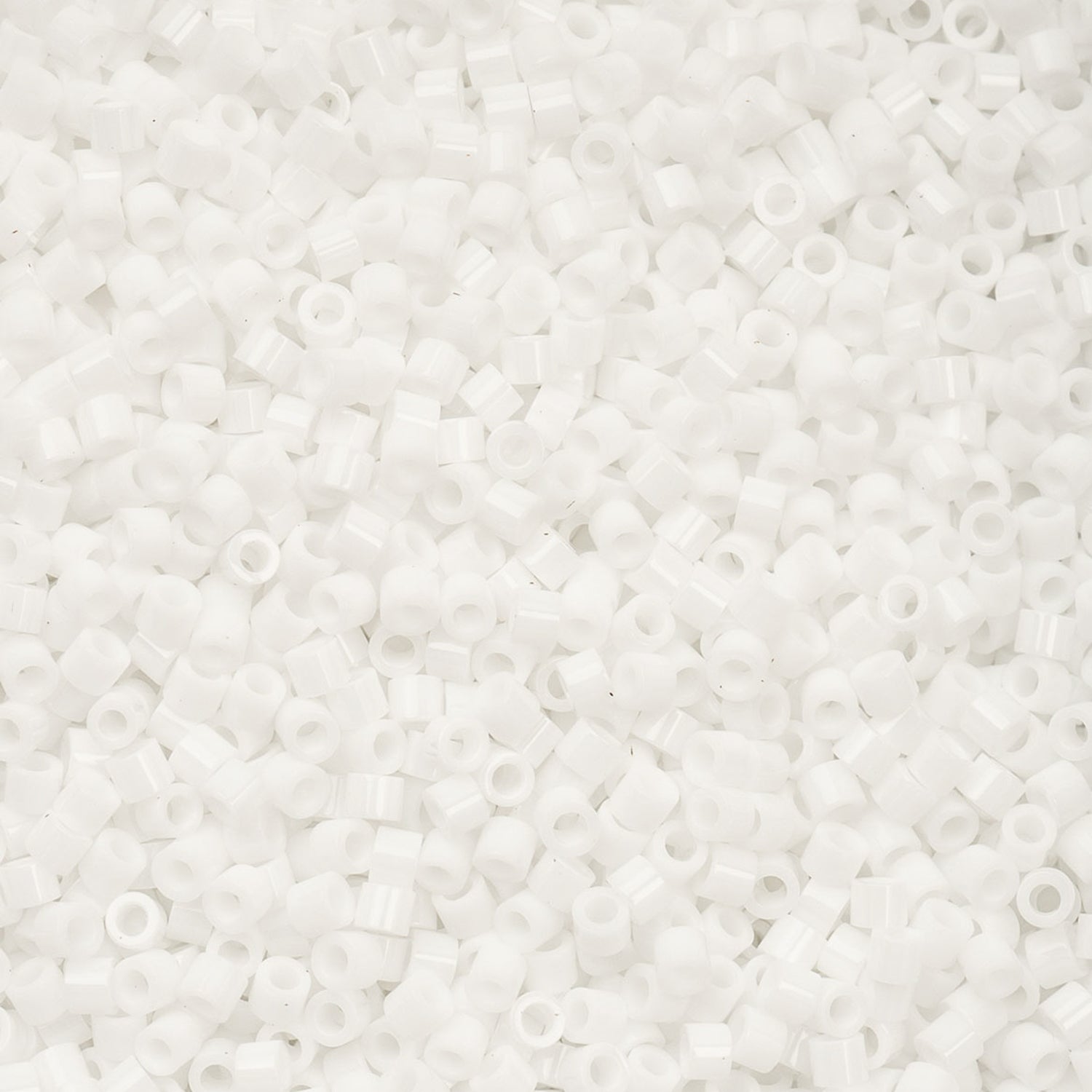 Cylin Bead - 11/0 - Chalk White (25g)