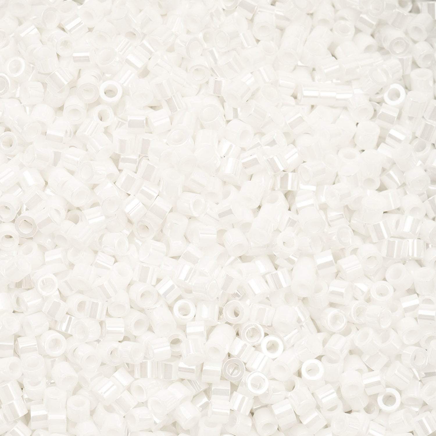 Cylin Bead - 11/0 - White Pearl Luster (25g)