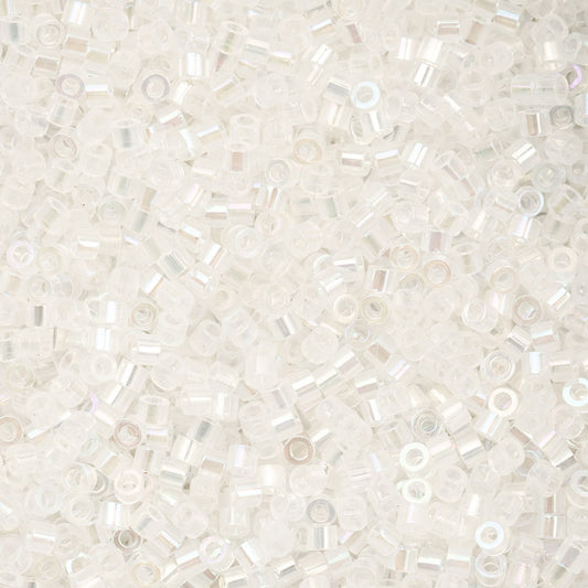 Cylin Bead - 11/0 - White Opal AB (25g)