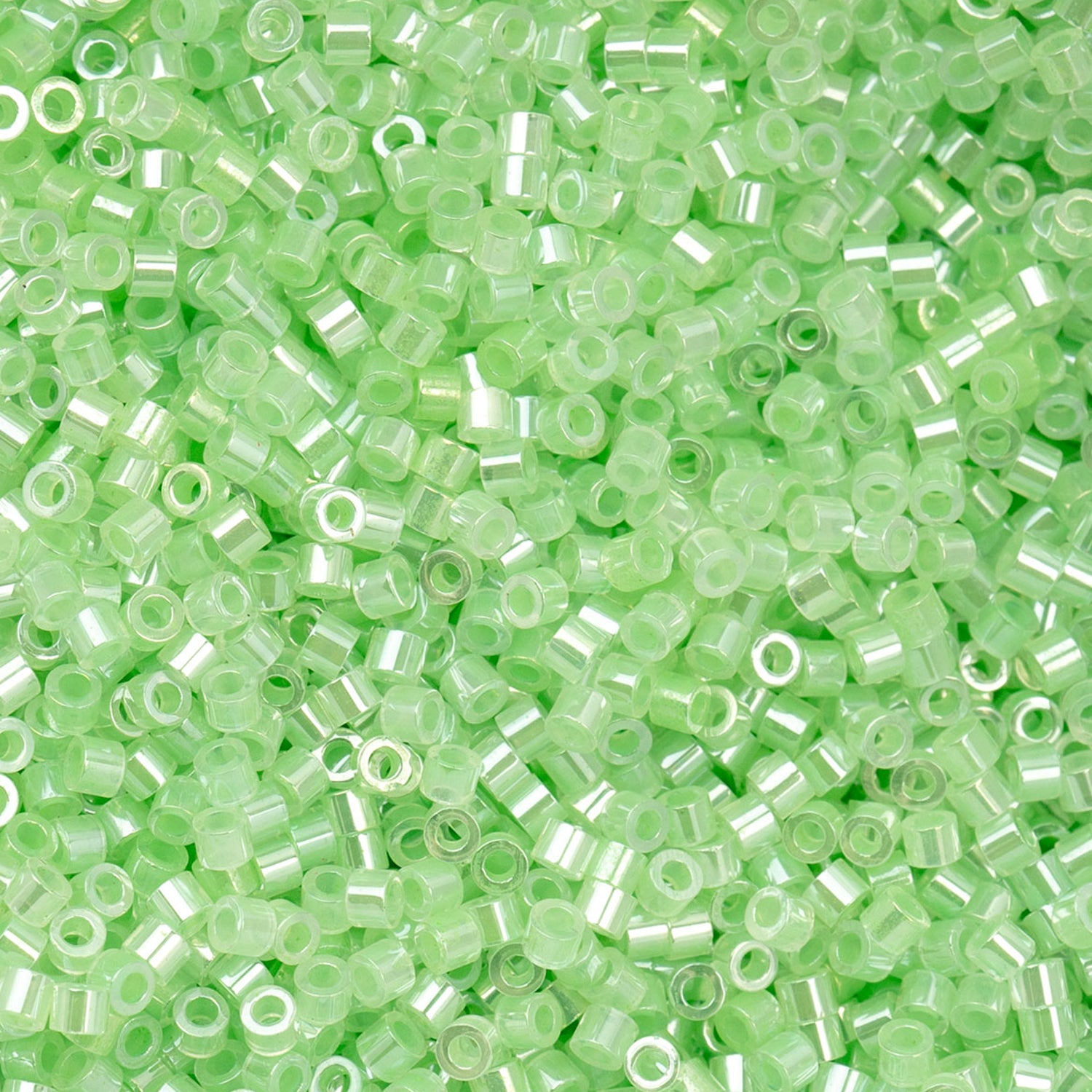 Cylin Bead - 11/0 - Light Crystal Green Ceylon (25g)
