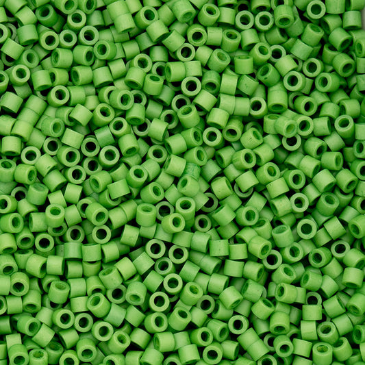 Cylin Bead - 11/0 - Opaque Spring Green (25g)