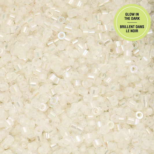 Cylin Bead - 11/0 - Glow in Dark AB - White to Green (25g)