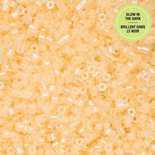 Cylin Bead - 11/0 - Glow in Dark AB - Light Yellow (25g)