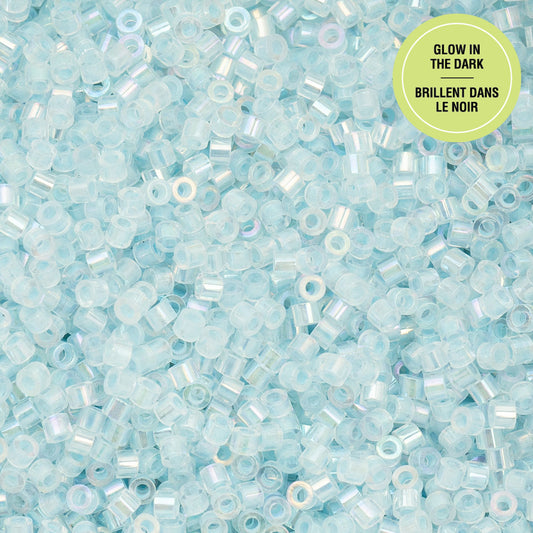 Cylin Bead - 11/0 - Glow in Dark AB - Sky (25g)