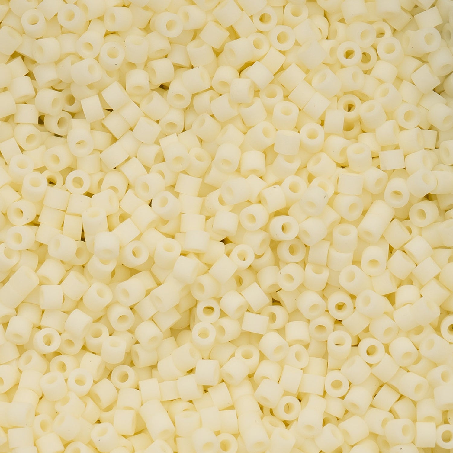 Cylin Bead - 11/0 - Matte Macaron - Cream (25g)