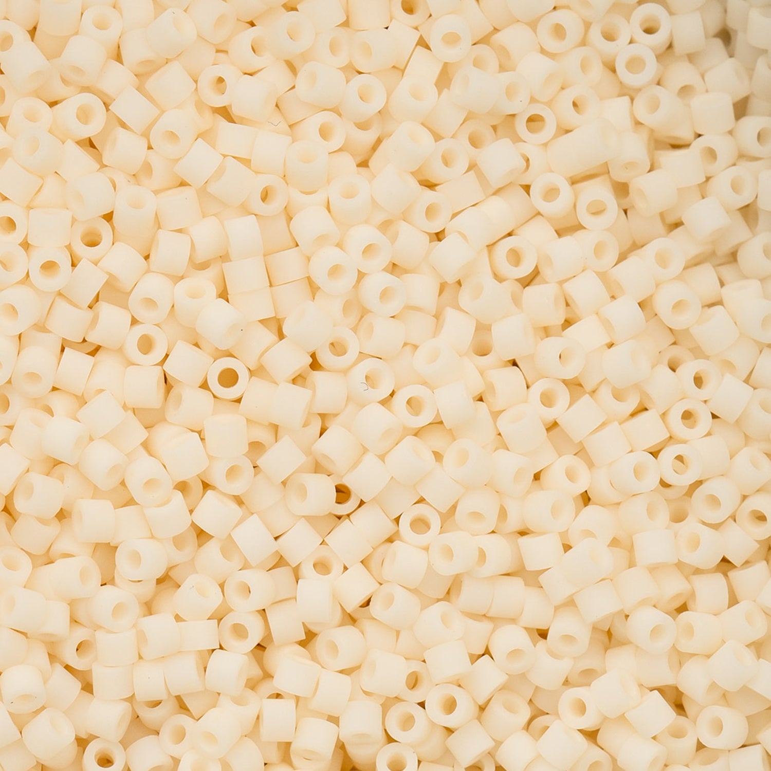 Cylin Bead - 11/0 - Matte Macaron - Warm Cream (25g)