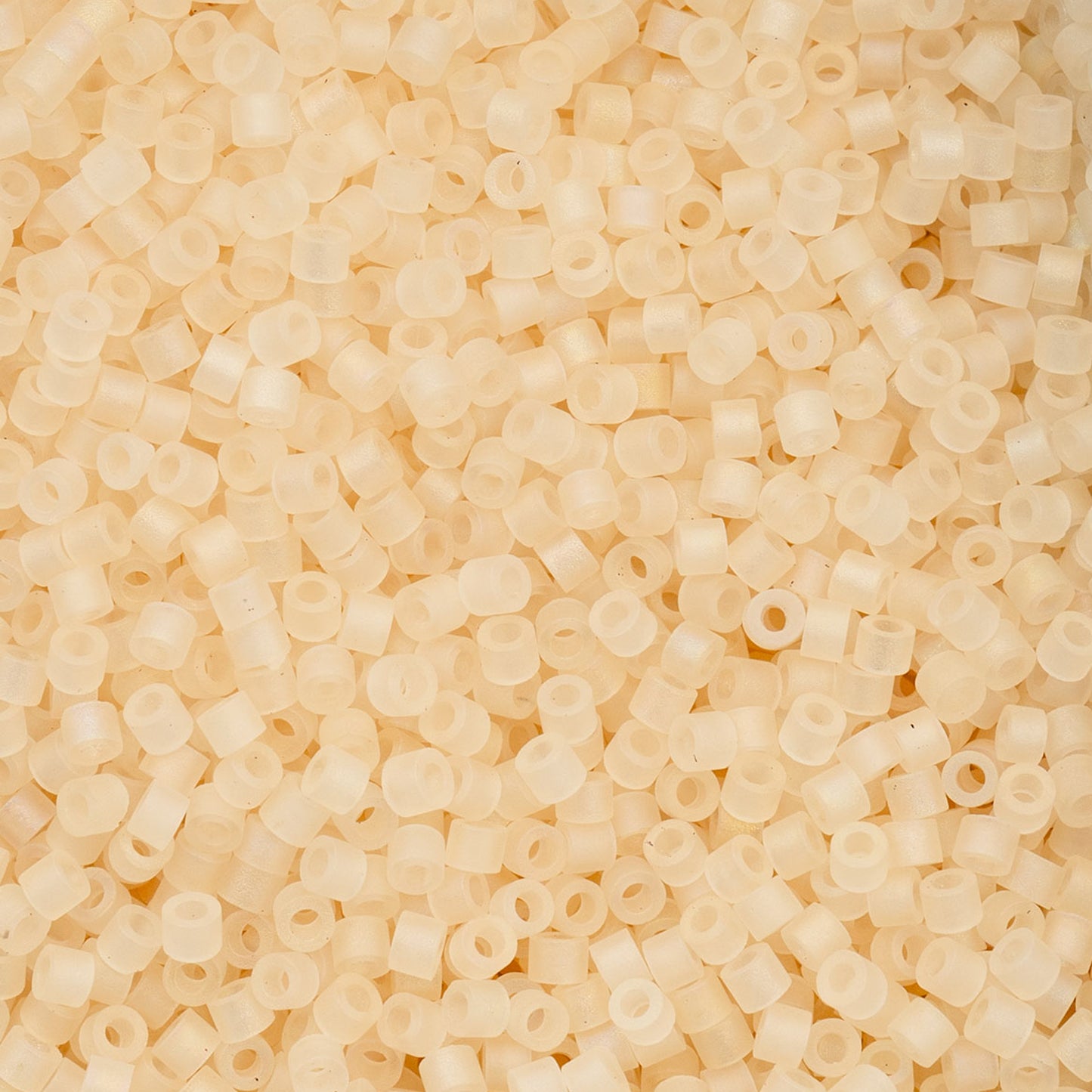 Cylin Bead - 11/0 - Matte Macaron AB - Ivory (25g)