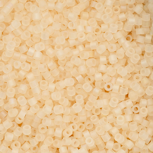 Cylin Bead - 11/0 - Matte Macaron AB - Ivory (25g)