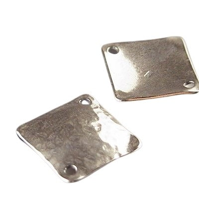Link - 15mm - Hammered Domed Square - Bright Sterling