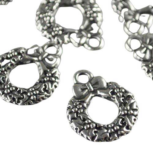 Charm - Christmas Wreath - Antiqued Silver