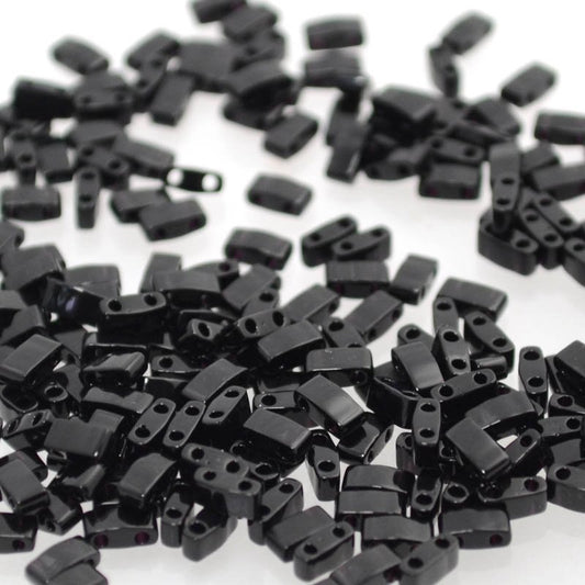 Miyuki -  Half Tila - Opaque Black (5g)