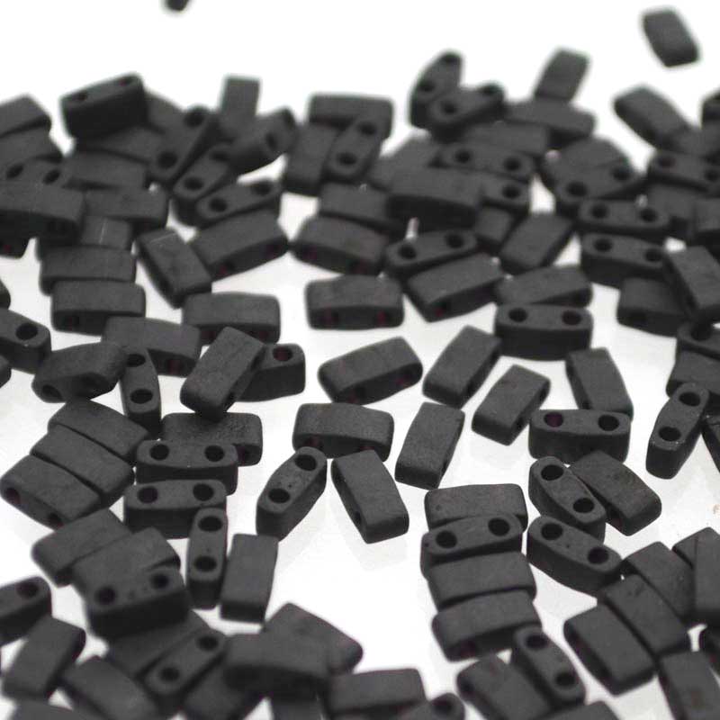 Miyuki -  Half Tila - Matte Opaque Black (5g)