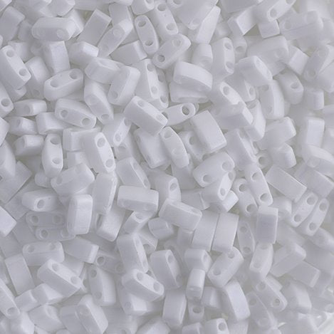 Miyuki -  Half Tila - Matte Opaque Chalk White AB (5g)