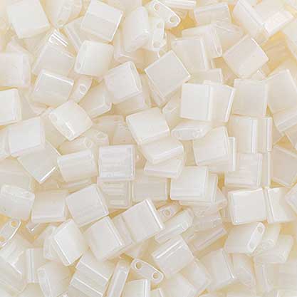 Miyuki -  Tila - White Opaque Glazed (50g)