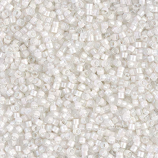 Delica Beads 11/0 - db0066b - Lined White AB 50g