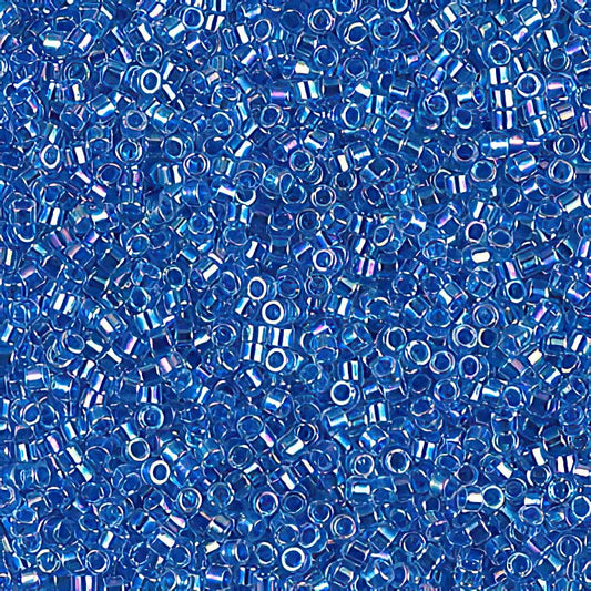 Delica 11/0 Beads - db0077 - Lined Light Blue AB 5.2g