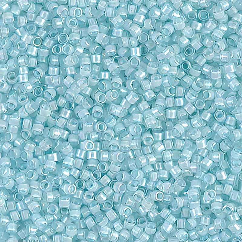 Delica 11/0 Beads - db0078 - Lined Aqua Mist AB 5.2g