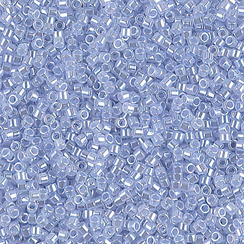 Delica Beads 11/0 - db0257b - Lined Crystal/Light Sapphire 50g