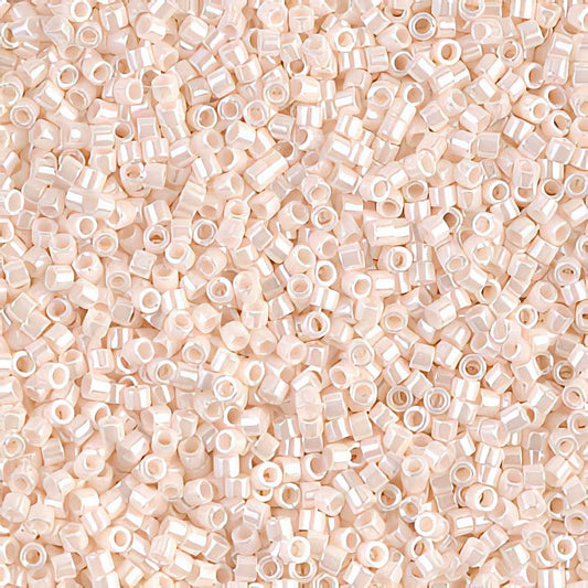 Delica Beads 11/0 - db1530b - Opaque Bisque White Ceylon 50g
