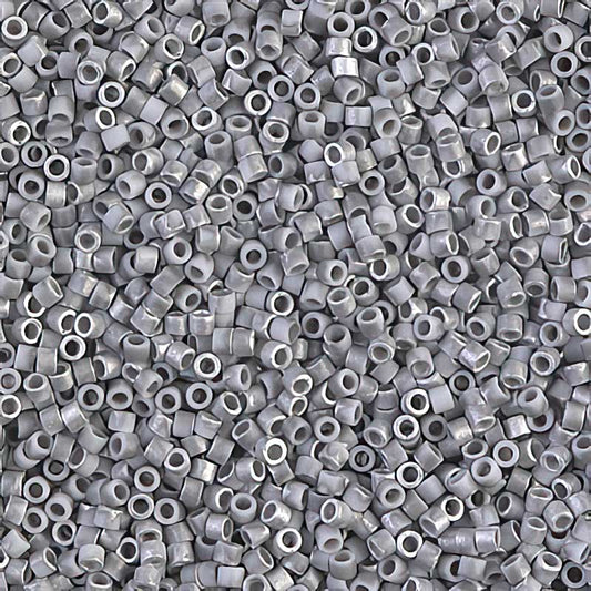 Delica Beads 11/0 - db2204b - Matte Crystal Labrador 50g