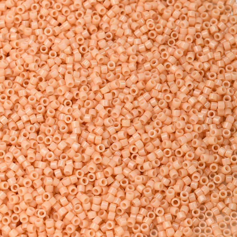 Delica 11/0 Beads - db2351 - French Vanilla [Duracoat] 5.2g