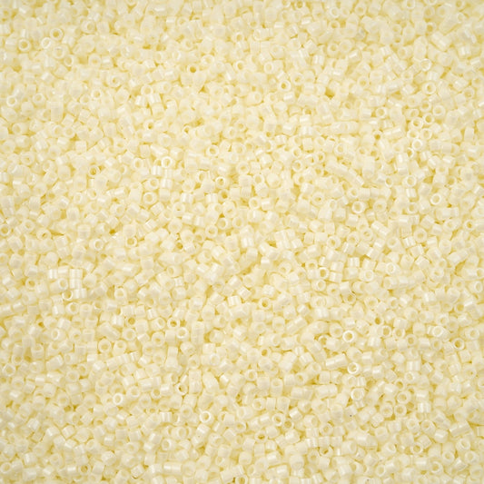 Delica 11/0 Beads - db2402 - Opaque Cream Luster 5.2g