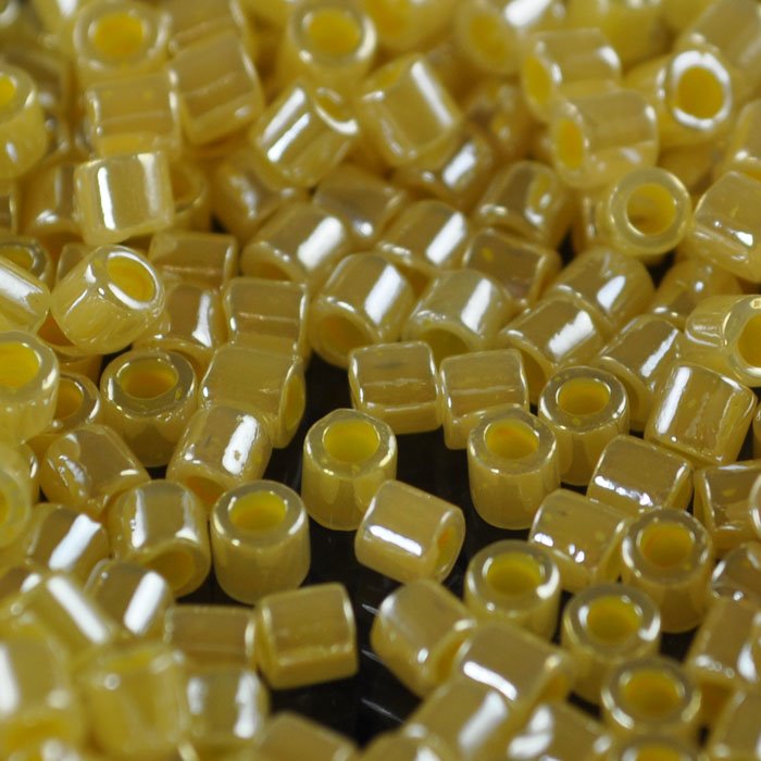 Delica Beads 8/0 - dbl0233b - Yellow Ceylon Lustre 50g