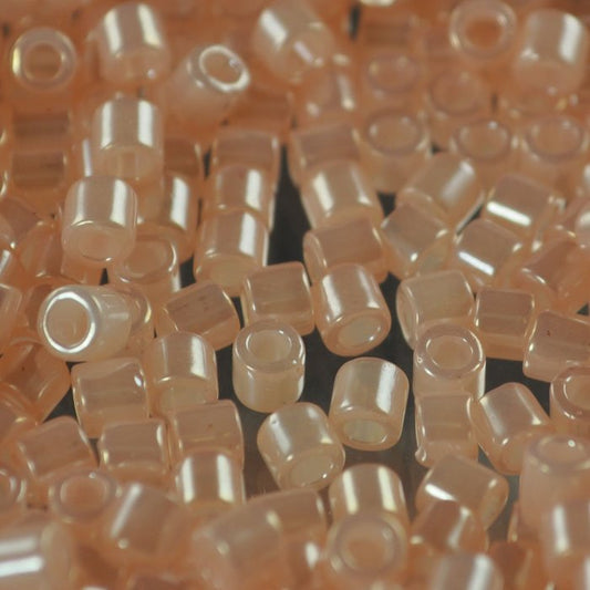 Delica Beads 8/0 - dbl0234b - Pale Salmon Ceylon Lustre 50g