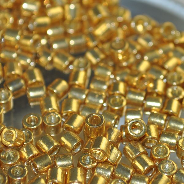 Delica 8/0 Beads - dbl1832 - Duracoat Galvanized Gold 5g