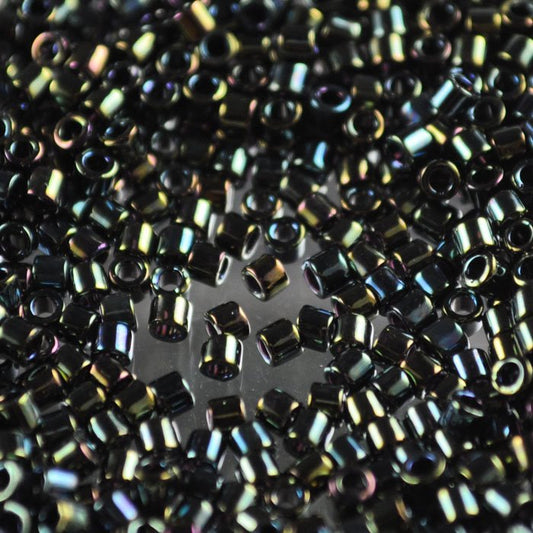 Delica 10/0 Beads - dbm0003 - Green Iris 5.2g