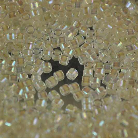 Delica 10/0 Beads - dbm0052 - Off White Lined AB 7.5g
