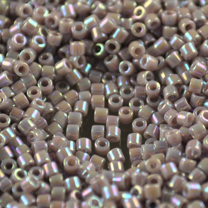 Delica 10/0 Beads - dbm0158 - Opaque Mauve AB 5.2g