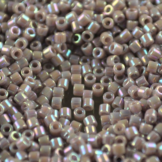 Delica Beads 10/0 - dbm0158b - Opaque Mauve AB 50g