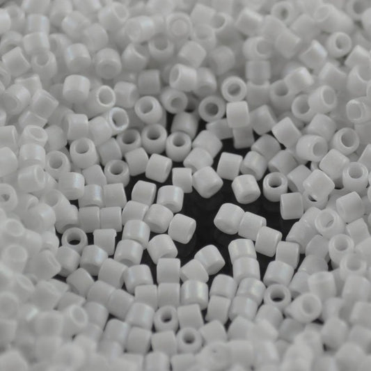 Delica 10/0 Beads - dbm0351 - Matte White 7.2g