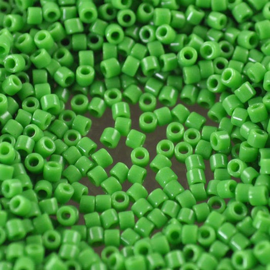 Delica 10/0 Beads - dbm0724 - Opaque Green Pea 5.2g