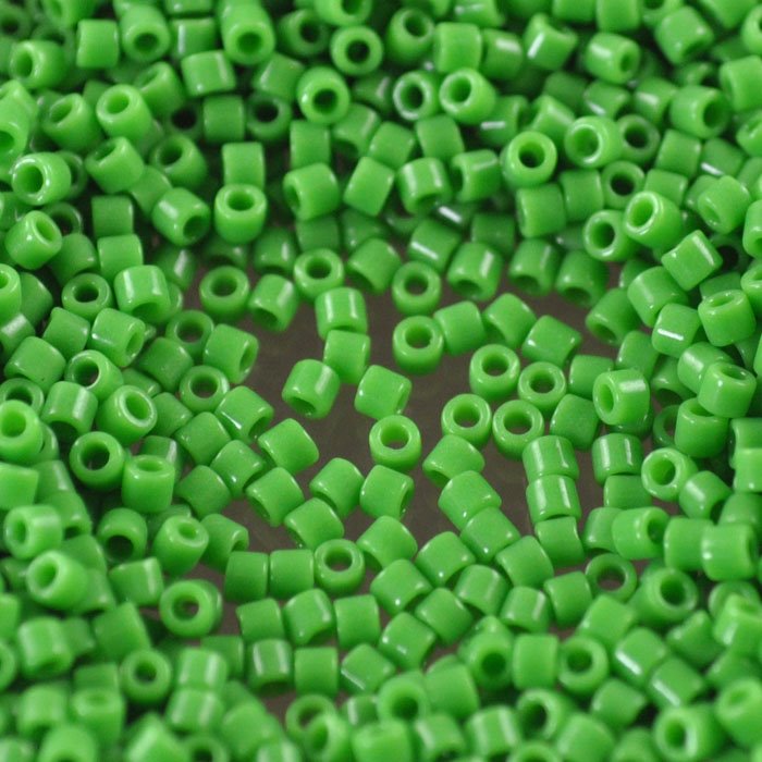 Delica Beads 10/0 - dbm0724b - Opaque Green Pea 50g