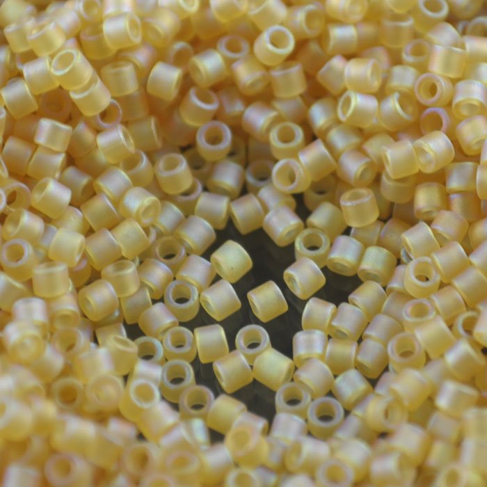 Delica 10/0 Beads - dbm0852 - Matte Transparent Light Topaz AB 7.2g