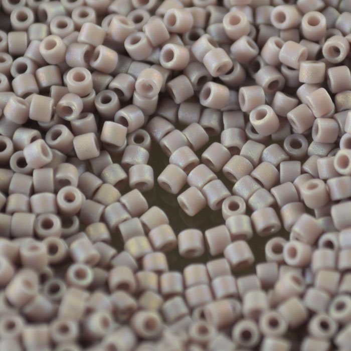 Delica 10/0 Beads - dbm0875 - Matte Opaque Mauve AB 7.5g