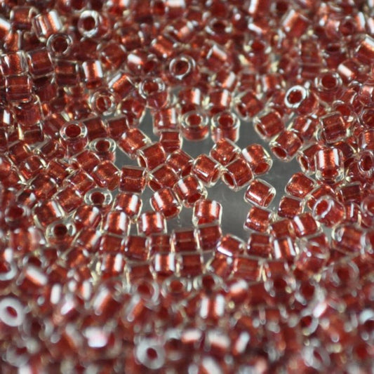 Delica 10/0 Beads - dbm0924 - Sparkle Cranberry Lined Crystal 7.5g