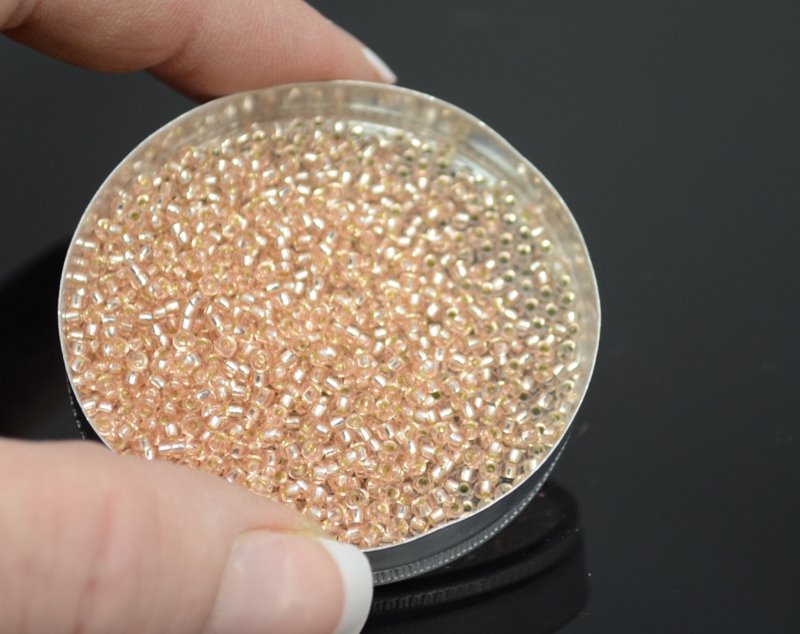 Miyuki Seed Beads 11/0 - mb11-0023 - Silver Lined Light Blush 22g