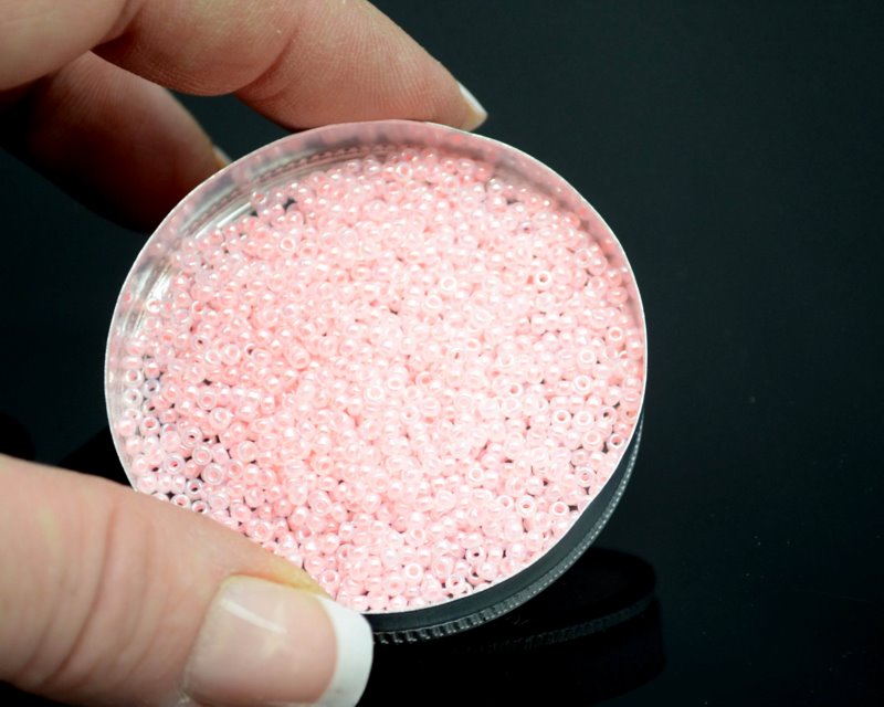 Miyuki Seed Beads 11/0 - mb11-0517 - Baby Pink Ceylon 22g