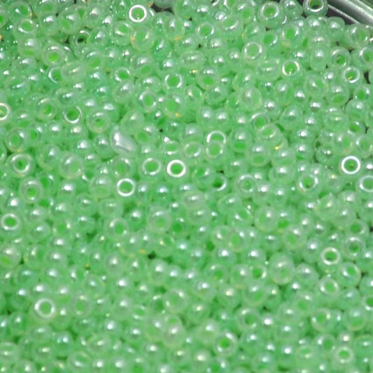 Miyuki Seed Beads - 11/0 - Mint Green Ceylon -mb11-0520b250- 250g