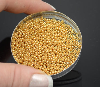 Miyuki Seed Beads 11/0 - mb11-4202 - Galvanized Gold [Duracoat] 22g