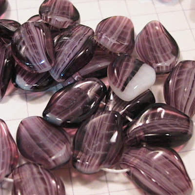 Glass Bead Horizontal Wavy Leaves - 9x14mm - Grape Ripple (10)