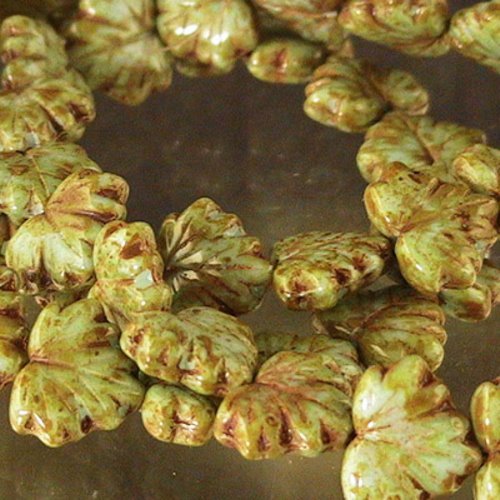 Glass Bead Vine Leaf - 13x11mm - Au Naturel (20)