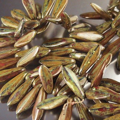 Fringe Beads Dagger Beads - 16mm - Fertile Ground (25)