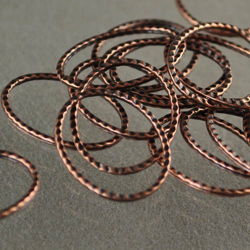 Link - 18x24mm Corrugated Oval Ring - Antiqued Copper