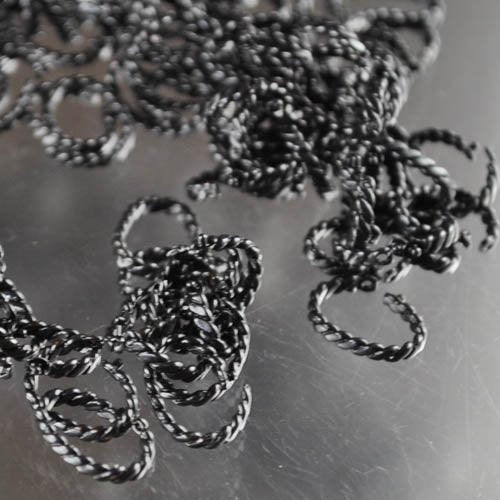 Link - 8x12mm Twisted Rope - Locking Oval - Gunmetal